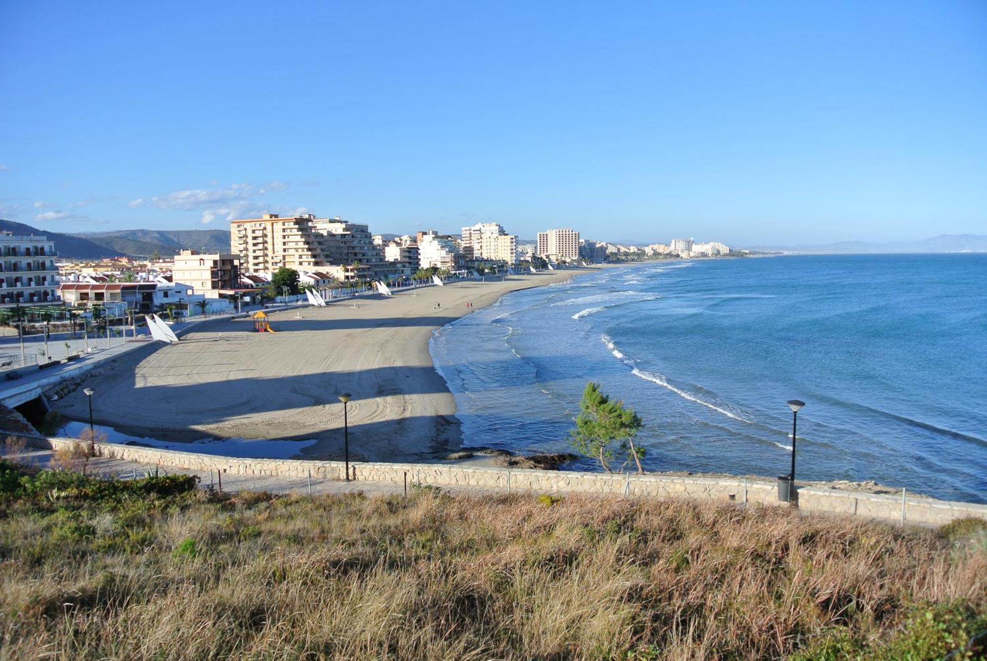Apartamentos Danesp-Playa De Les Amplaries Marina Dor- Frontales Al Mar 奥罗佩萨德尔马 外观 照片