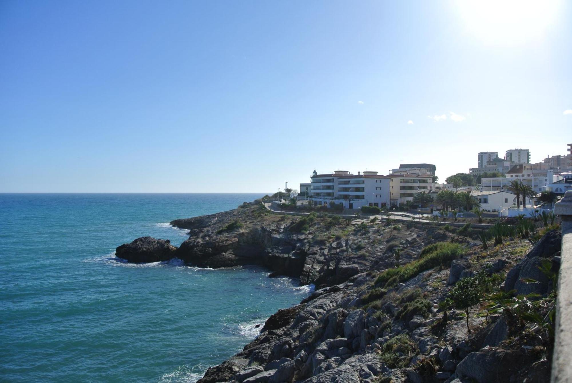 Apartamentos Danesp-Playa De Les Amplaries Marina Dor- Frontales Al Mar 奥罗佩萨德尔马 外观 照片