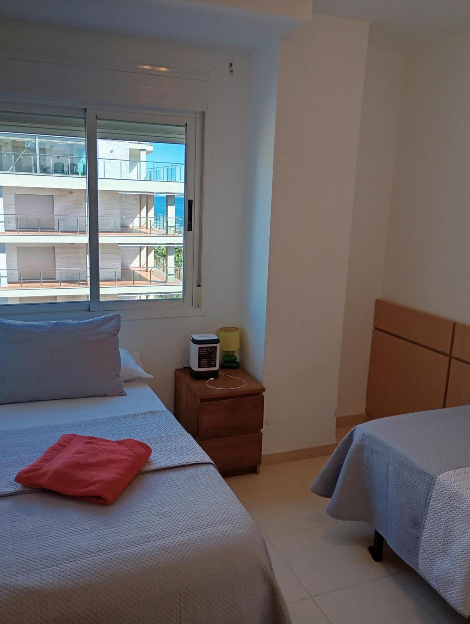 Apartamentos Danesp-Playa De Les Amplaries Marina Dor- Frontales Al Mar 奥罗佩萨德尔马 外观 照片
