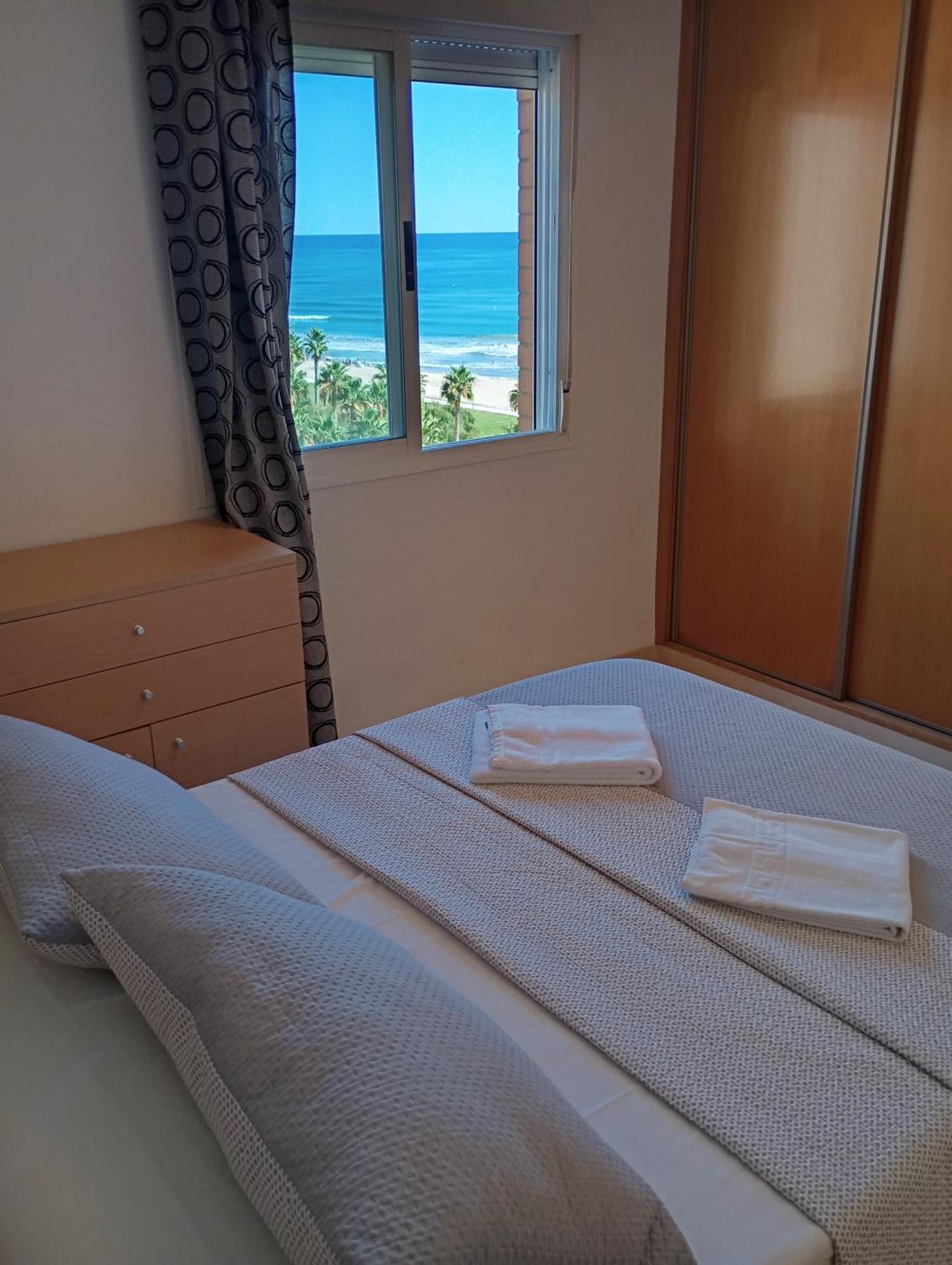 Apartamentos Danesp-Playa De Les Amplaries Marina Dor- Frontales Al Mar 奥罗佩萨德尔马 外观 照片